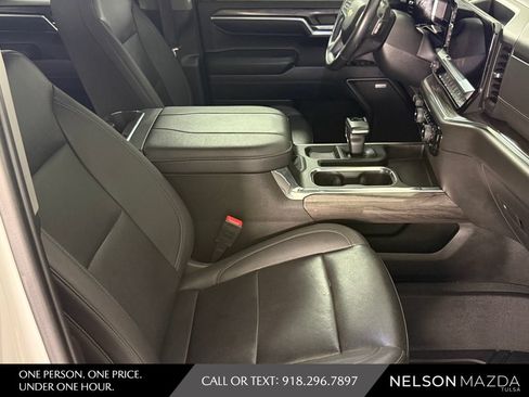 Used 2023 Chevrolet Silverado 1500 LTZ AWD/4WD image 41