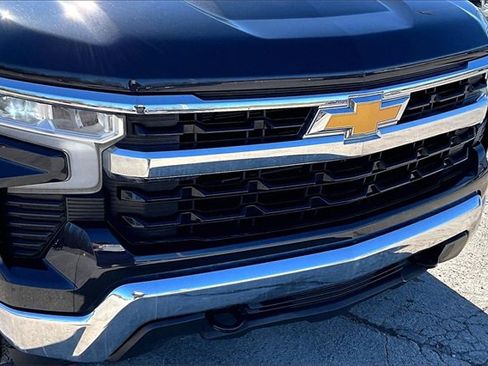 Used 2023 Chevrolet Silverado 1500 LT image 34