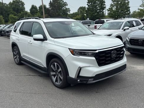 Certified 2024 Honda Pilot Elite image 1