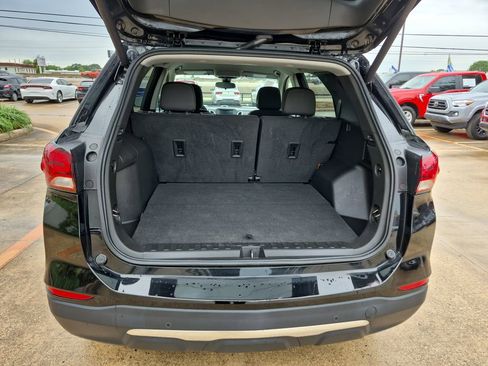 Used 2023 Chevrolet Equinox LT FWD image 32