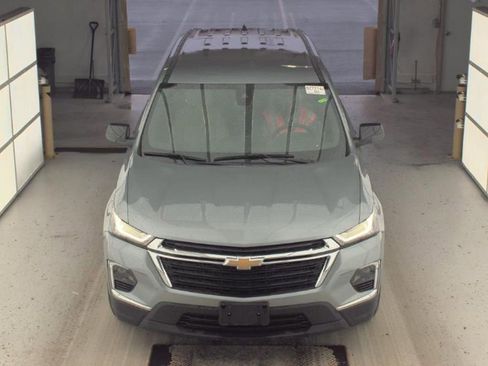 Used 2023 Chevrolet Traverse LS image 2