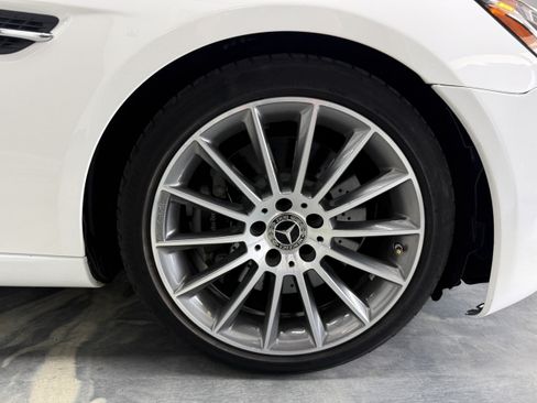 Used 2020 Mercedes-Benz SLC 300 image 23
