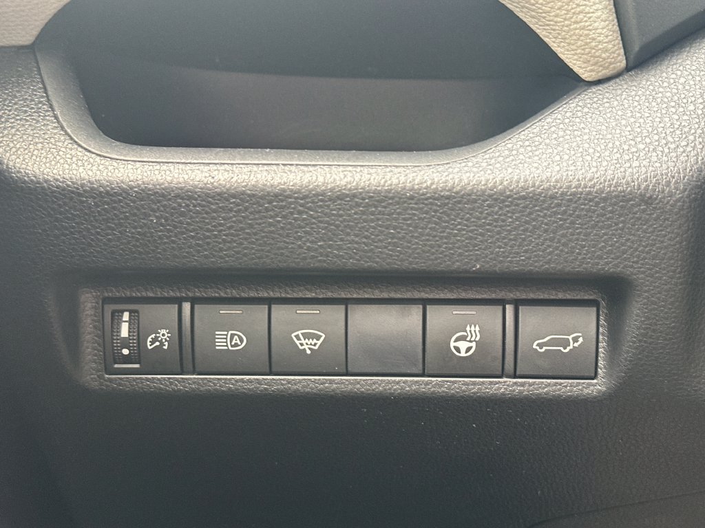 Used 2020 Toyota RAV4 XLE w/ Convenience Package AWD/4WD image 47