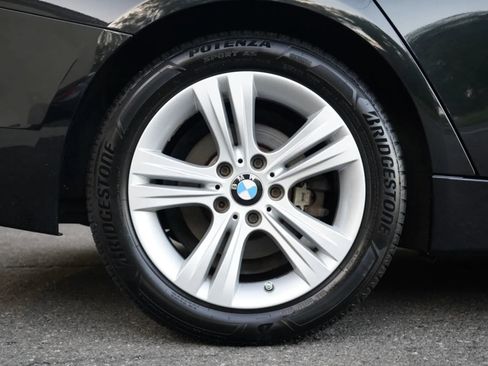 Used 2016 BMW 328i xDrive Sedan AWD/4WD image 12