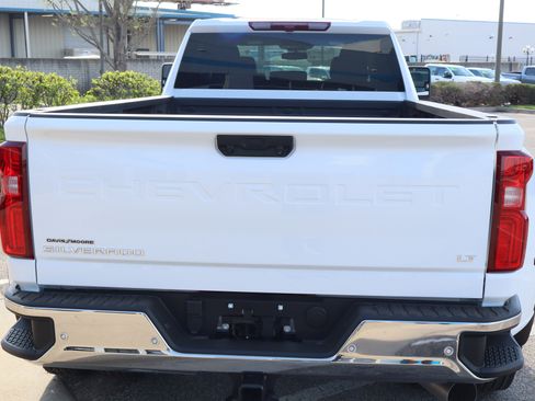 New 2026 Chevrolet Silverado 3500 LT w/ Safety Package image 7