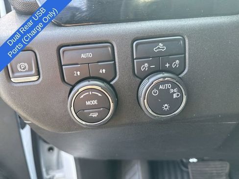 Used 2024 Chevrolet Silverado 1500 LT AWD/4WD image 10