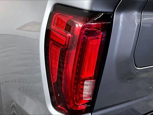 Used 2020 GMC Sierra 1500 SLT image 27