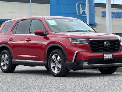 Certified 2024 Honda Pilot EX-L image 6