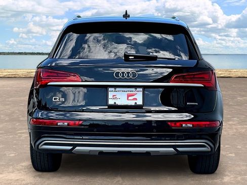 Used 2021 Audi Q5 2.0T Premium Plus w/ Convenience Package AWD/4WD image 5