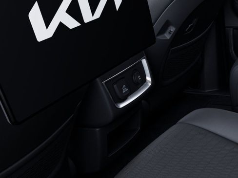 New 2026 Kia Carnival SX Prestige image 29