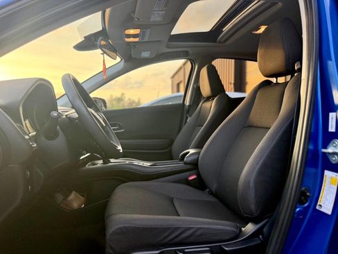 Used 2022 Honda HR-V EX image 12