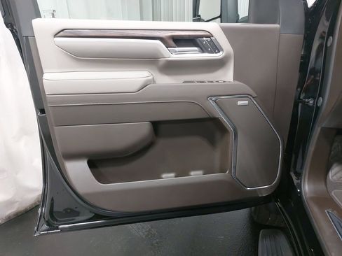 New 2025 GMC Sierra 2500 SLT w/ SLT Premium Package image 27