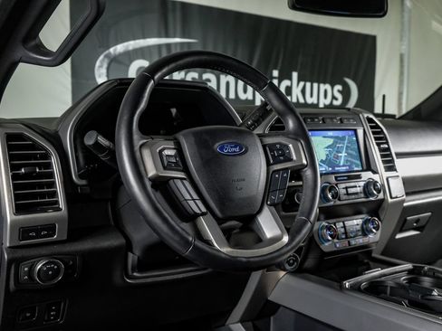 Used 2021 Ford F350 Platinum w/ Tremor Off-Road Package AWD/4WD image 15