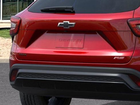 New 2026 Chevrolet Trax RS w/ Driver Confidence Package image 14