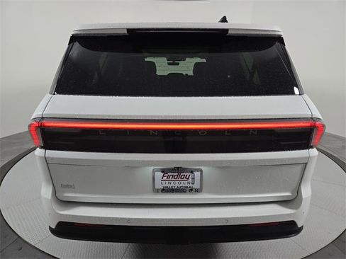 New 2025 Lincoln Navigator L Reserve image 5