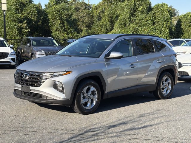 Used 2024 Hyundai Tucson SEL FWD image 3