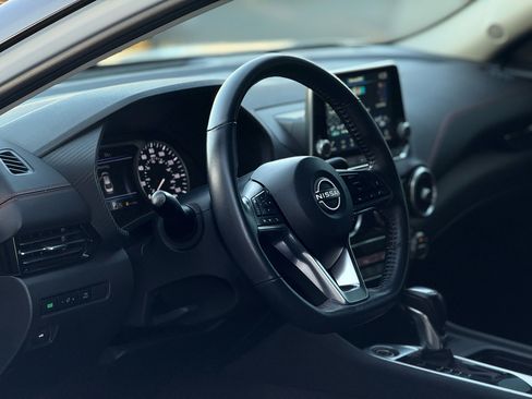 Used 2024 Nissan Sentra SR image 9