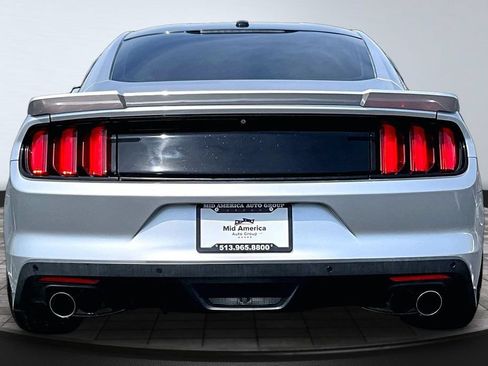 Used 2015 Ford Mustang GT Premium RWD image 4