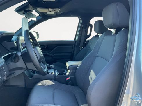 Used 2024 Toyota Tacoma SR image 9