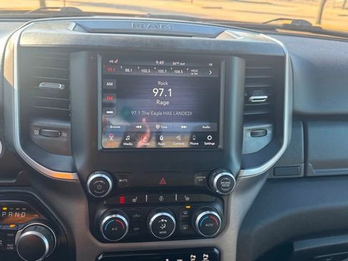 Used 2021 RAM 1500 Big Horn image 17