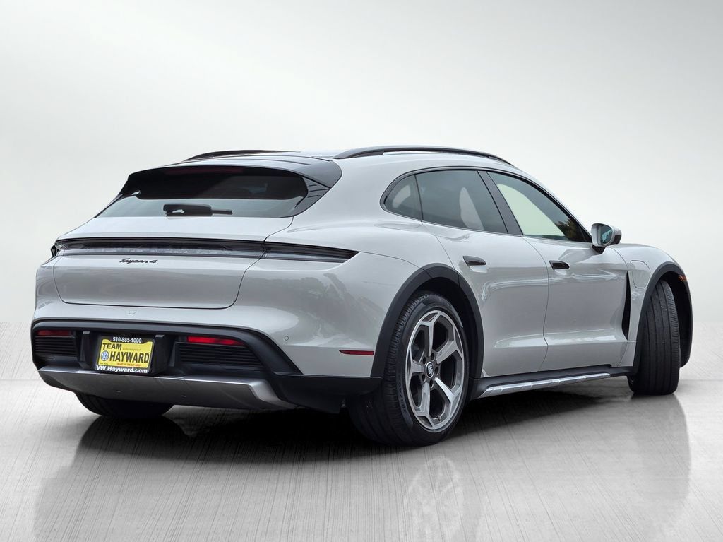 Used 2022 Porsche Taycan 4 Cross Turismo AWD/4WD image 5