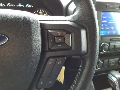 Used 2019 Ford F150 XLT w/ Equipment Group 302A Luxury image 17