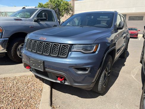 Used 2019 Jeep Grand Cherokee Trailhawk w/ Trailhawk Luxury Group AWD/4WD image 1