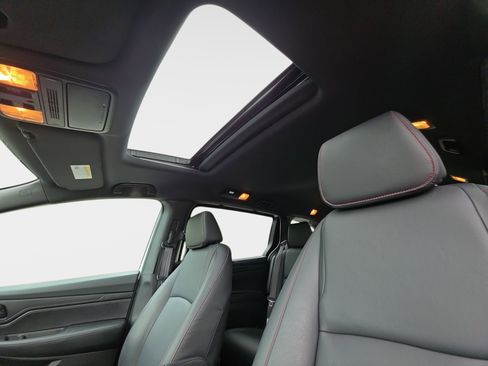 Used 2024 Honda Odyssey Sport image 32