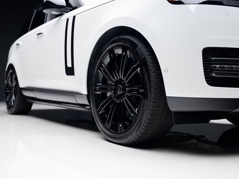 Used 2023 Land Rover Range Rover SE image 76