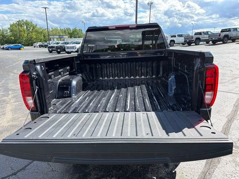 Certified 2025 GMC Sierra 1500 Elevation AWD/4WD image 9
