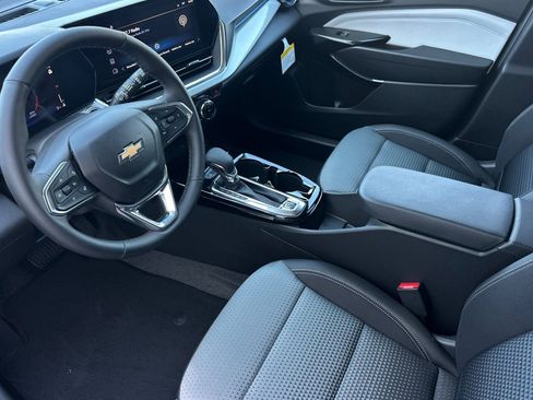 New 2026 Chevrolet Trax LT FWD image 10
