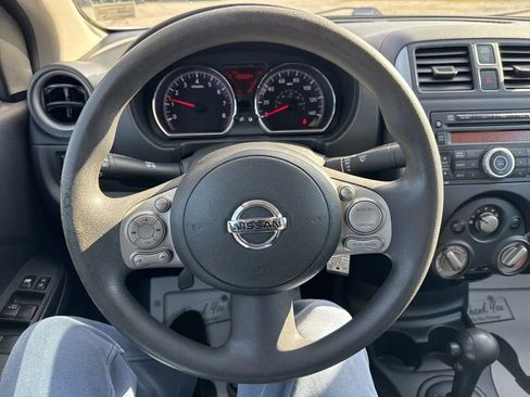 Used 2012 Nissan Versa SV w/ Convenience Pkg image 8