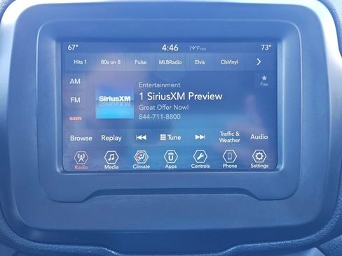 Used 2018 Jeep Renegade Latitude w/ Cold Weather Group AWD/4WD image 27