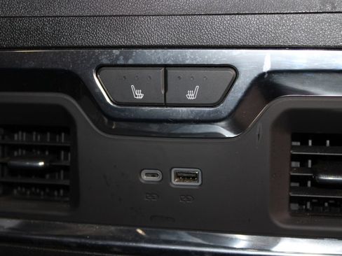 Used 2024 Chevrolet Silverado 1500 High Country w/ Technology Package AWD/4WD image 35