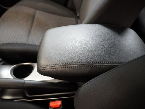 Used 2016 Nissan Juke S image 21