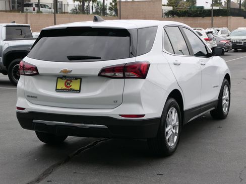 Used 2022 Chevrolet Equinox LT FWD image 3