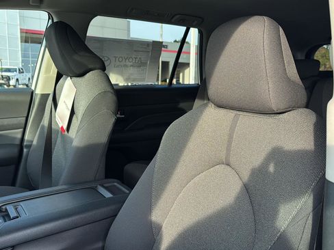 New 2026 Toyota Grand Highlander AWD Hybrid image 25