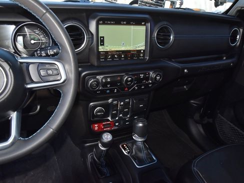 Used 2023 Jeep Wrangler Unlimited Rubicon 4xe w/ Steel Bumper Group image 27