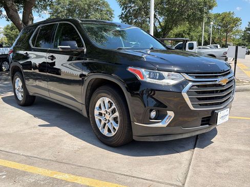 Certified 2020 Chevrolet Traverse LT FWD image 7