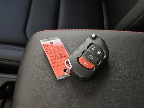 New 2025 Jeep Gladiator Rubicon image 25