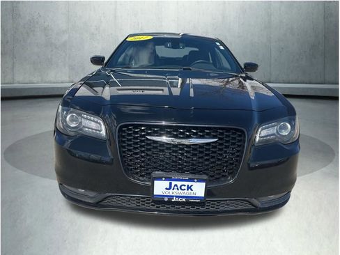 Used 2017 Chrysler 300 S w/ 300S Premium Group AWD/4WD image 10