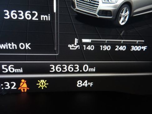 Used 2019 Audi Q5 2.0T Premium Plus w/ Premium Plus Package AWD/4WD image 32