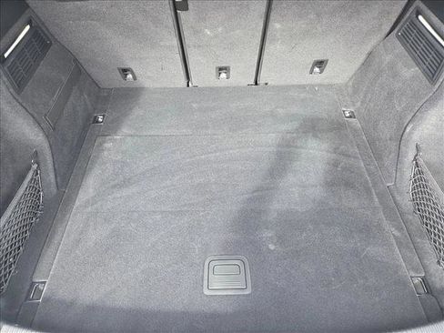 Certified 2025 Audi Q5 2.0T Premium Plus image 6