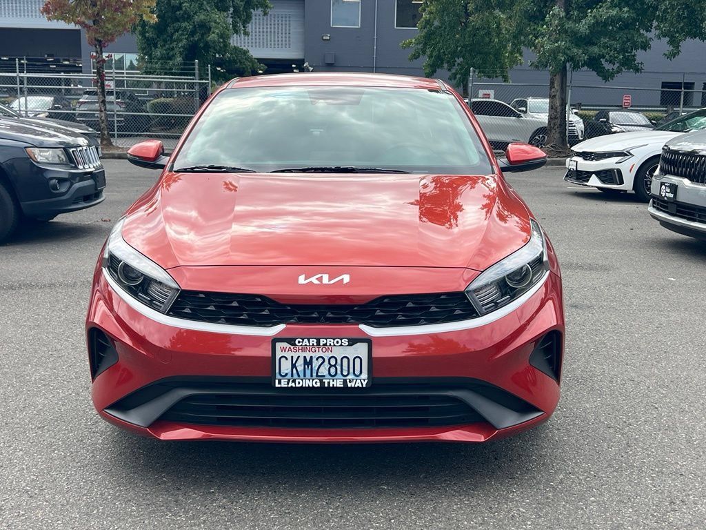 Certified 2023 Kia Forte LXS w/ LXS Technology Package FWD image 4
