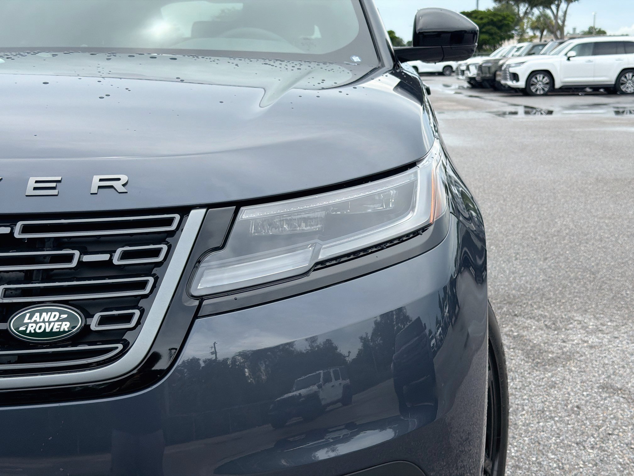 New 2026 Land Rover Range Rover Velar S AWD/4WD image 9