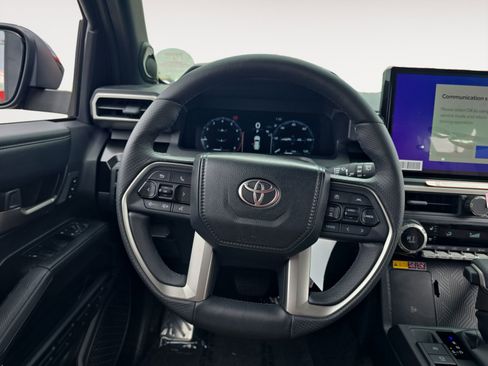 New 2026 Toyota 4Runner Limited AWD/4WD image 12