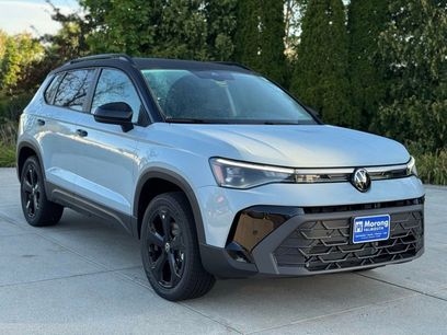 New 2025 Volkswagen Taos SE