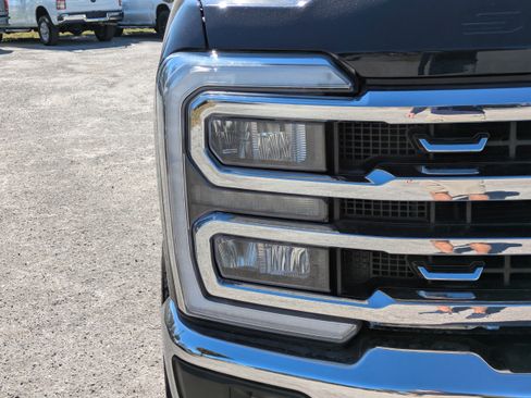 Certified 2024 Ford F250 Lariat w/ Chrome Package AWD/4WD image 10