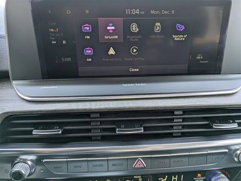 Used 2022 Kia Telluride SX w/ SX Prestige Package image 22