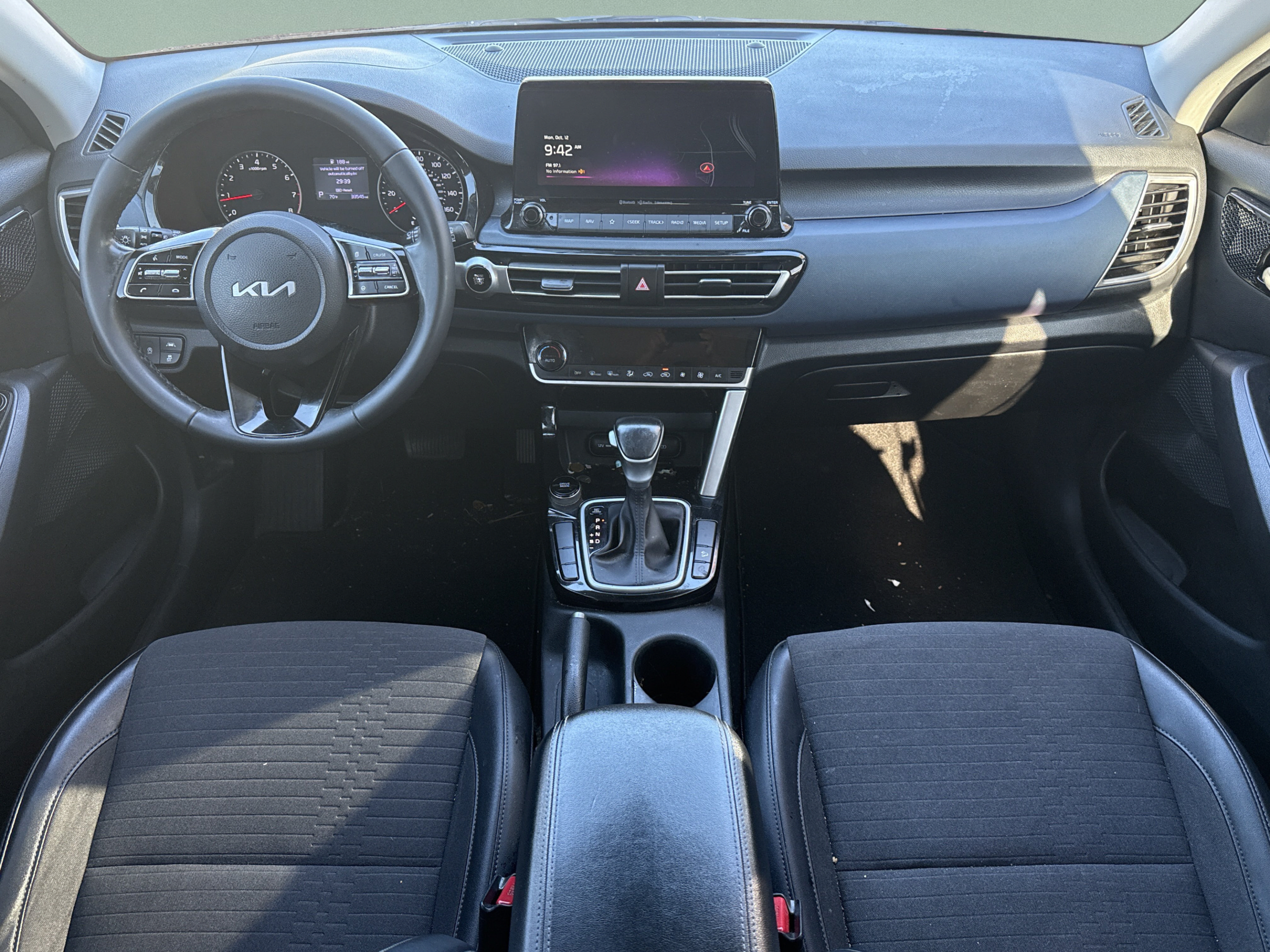 Certified 2023 Kia Seltos S w/ Navigation Package FWD image 10